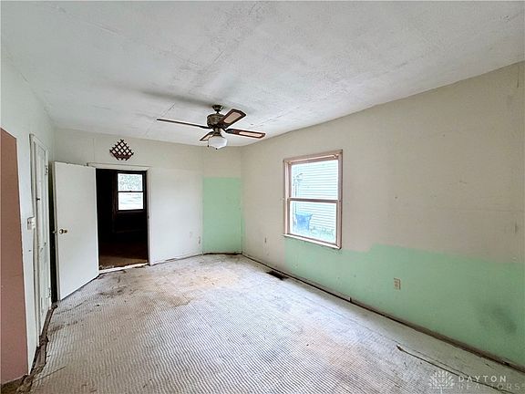 5th image of 220 Franklin Ave