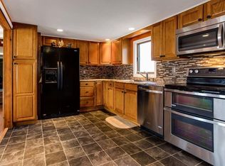 6 Aspen Dr, Oxford, MA 01540