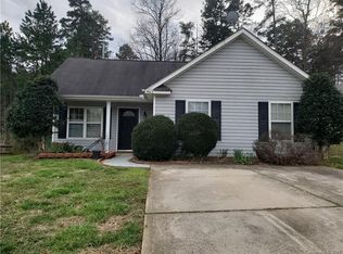 4613 Bomar Dr, Charlotte, NC 28216