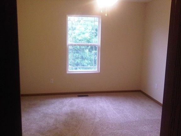 3rd image of 14220 Haywood Dr #B