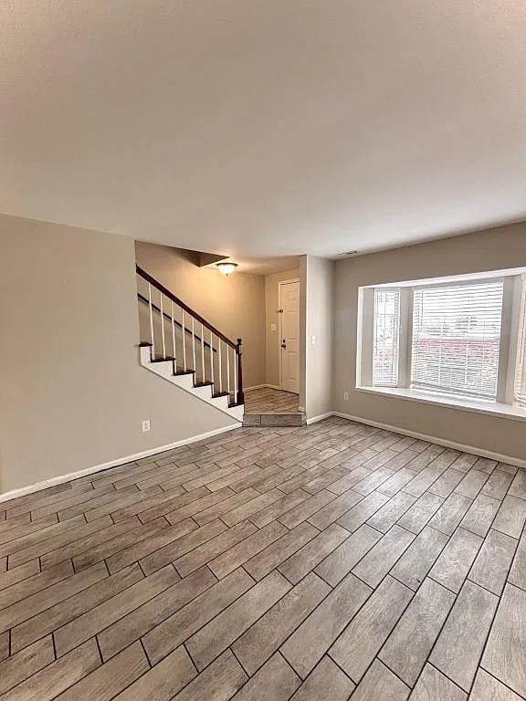 2925 Carriage Row Ln, 108 — Photo 4