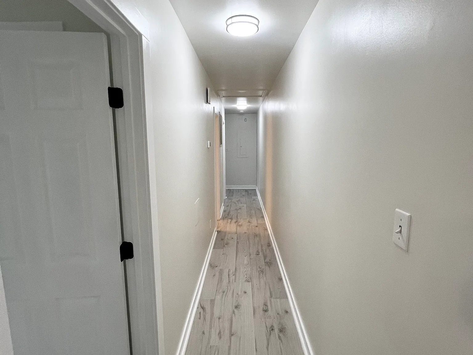 928 Farmer St — Photo 4