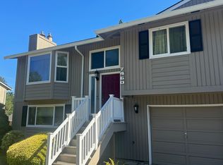 7460 SW Elmwood St, Tigard, OR 97223