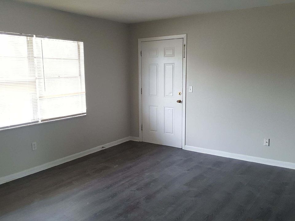 1st image of 927 Highland Ave N