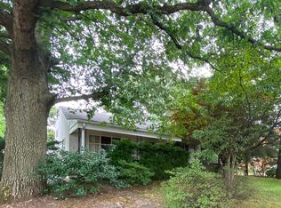 1587 Edge Hill Rd, Abington, PA 19001