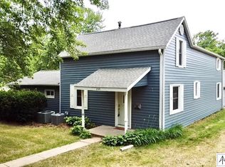 445 Grove Ave, Crete, NE 68333