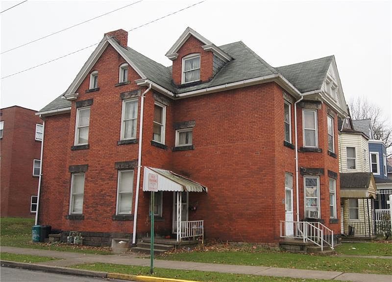 2nd image of 140 Vine St