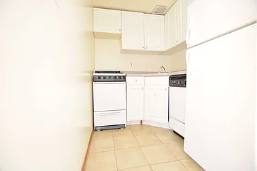 Rented by Street Realty Brokerage LLC