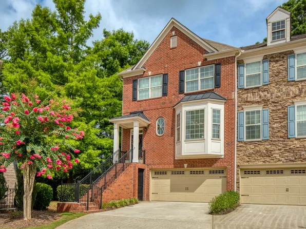 5010 Manchester Cir, Roswell, GA 30075