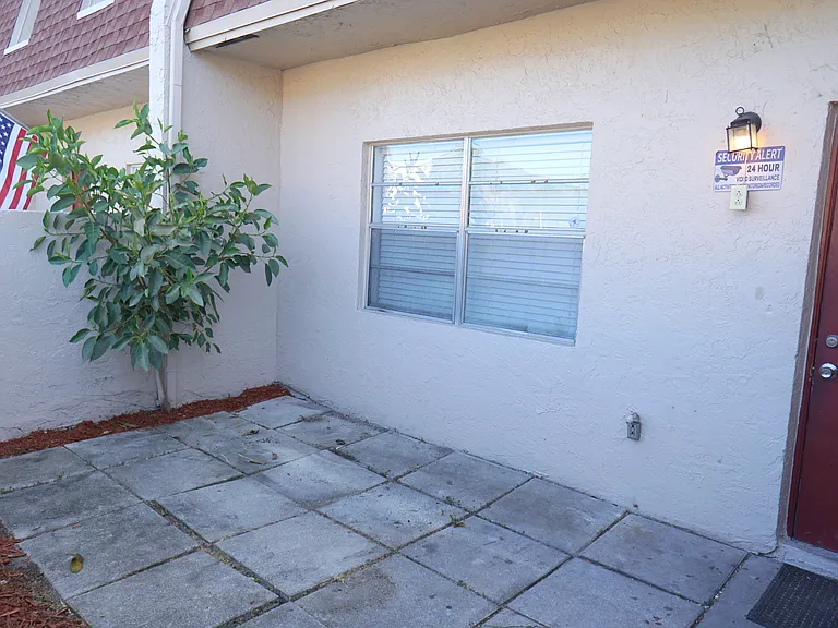 3313 Quail Close #3313 — Photo 2