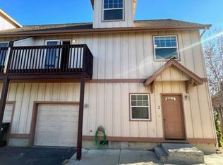 1514 NE Frank McClean Ct #2, Bend, OR 97701