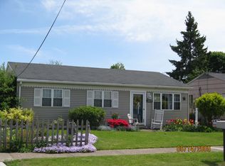 1847 W 22nd St, Erie, PA 16502