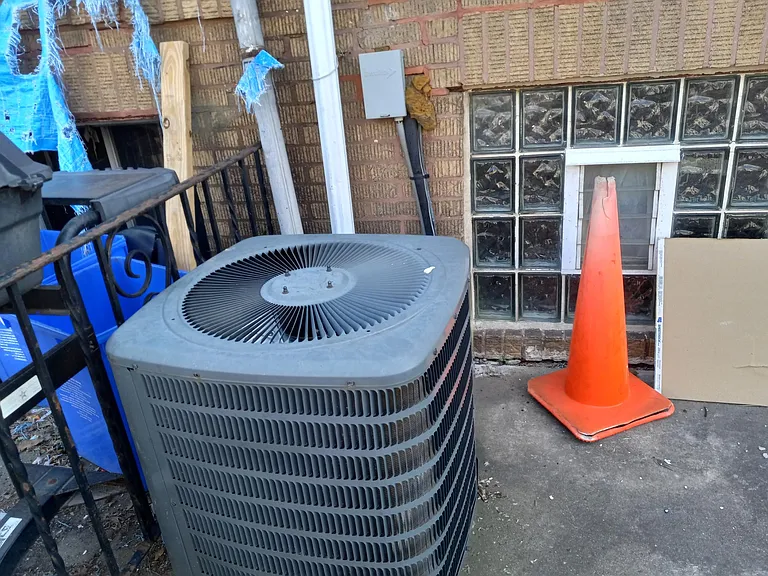 4772 Loring St — Photo 14
