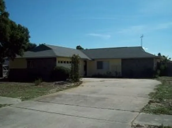 2230 Queen Ann St, Merritt Island, FL 32952