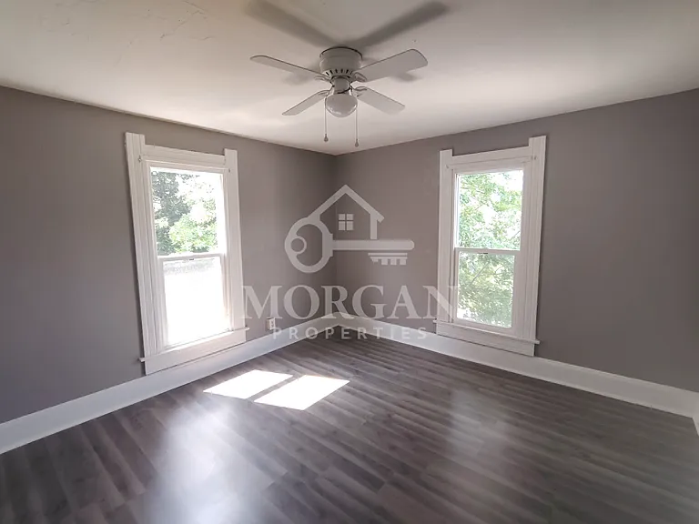 1013 W 4th St — Photo 6