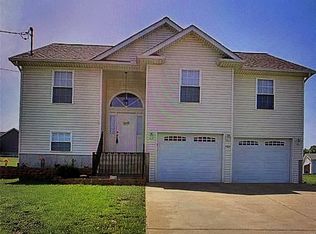 1183 Hawthorne St, Desloge, MO 63601