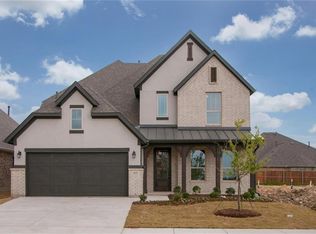 637 Rawlins Ln, Fort Worth, TX 76131