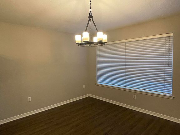 2nd image of 1144 Troon Dr W