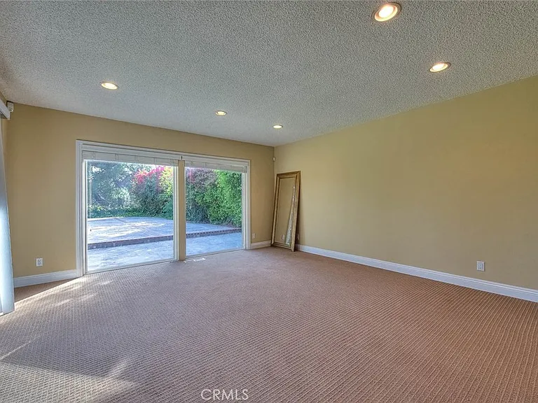 16612 Park Lane Cir — Photo 27
