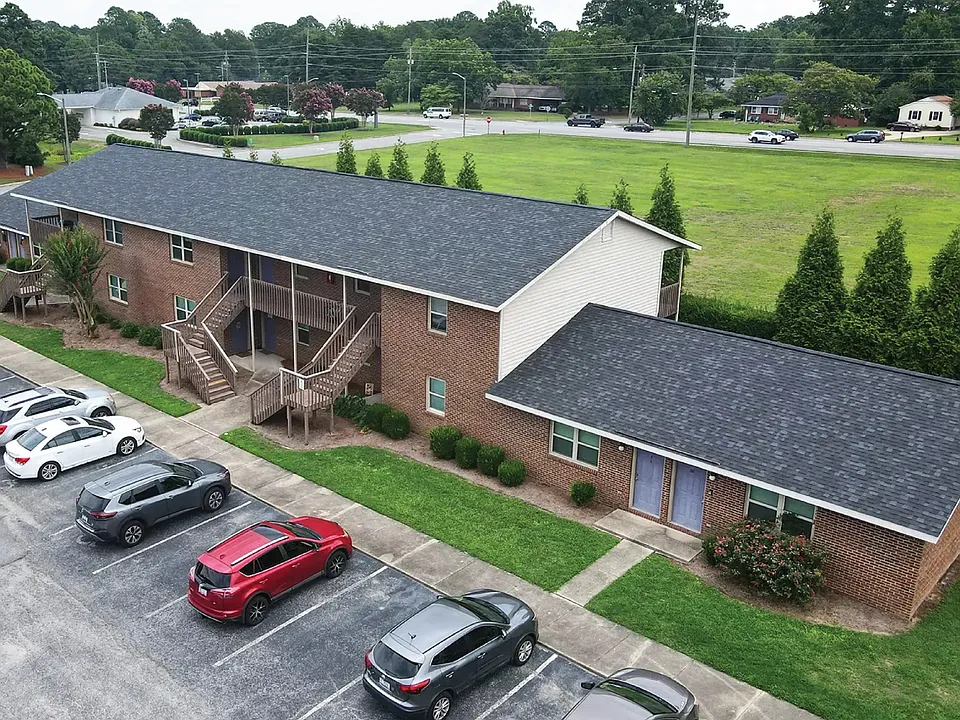 3020 Adams Blvd #14
