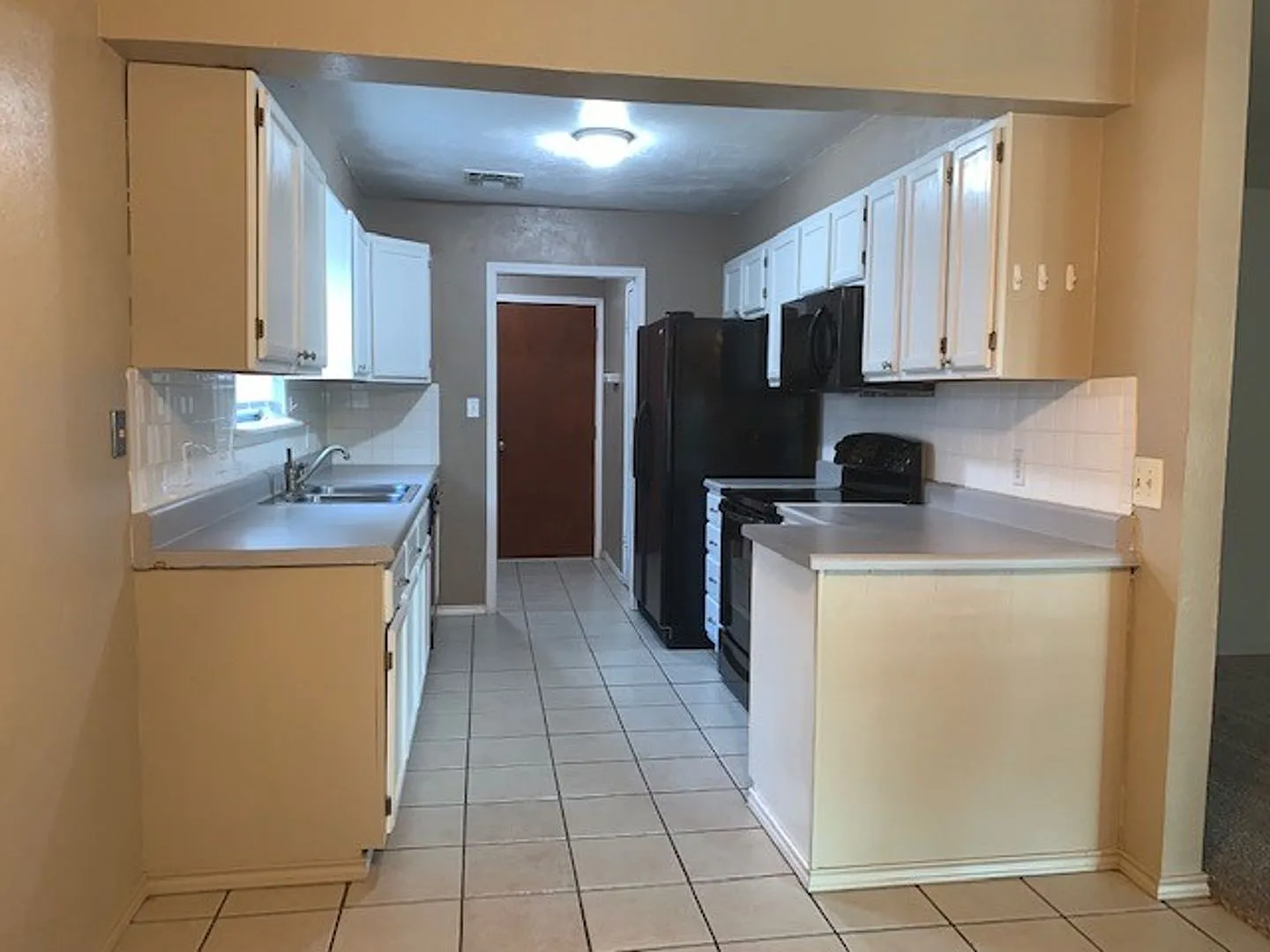 5005 SE Kincaid - Coming Soon! — Photo 3