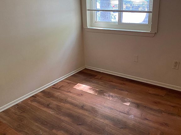 5th image of 3808 Laramie Pl APT C