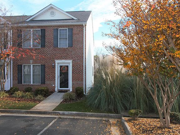 2nd image of 215 Northwynd Cir