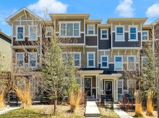 188 W Sundown Rd, Cochrane, AB T4C2M5