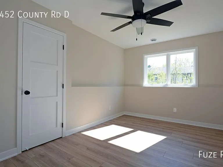 2452 County Road D W — Photo 17