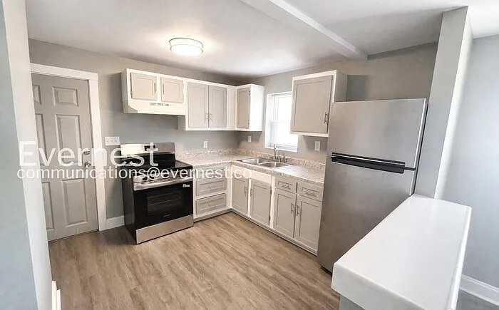 600 S Warren Ave — Photo 3