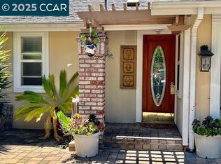 35.5 Kent Ct, Moraga, CA 94556