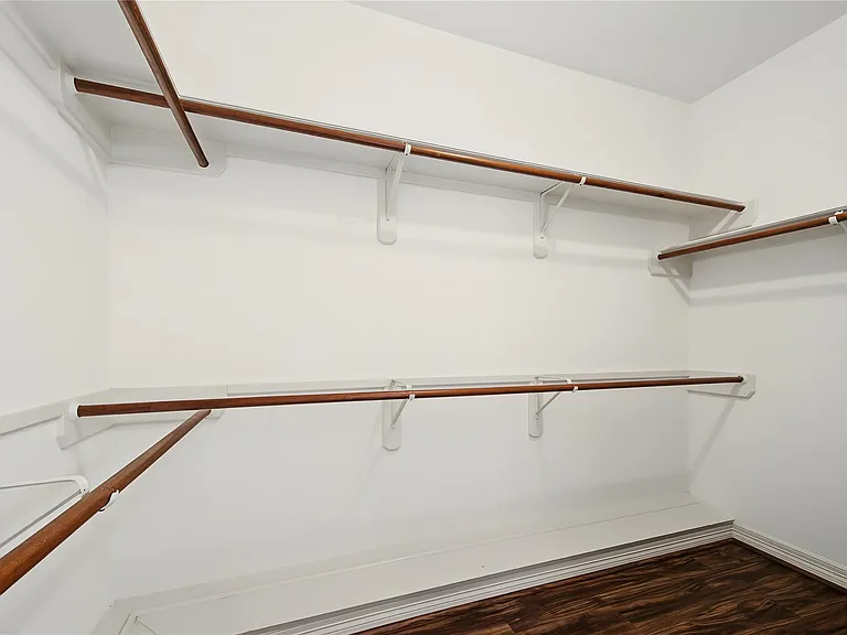 14135 Swallowfield Dr — Photo 19