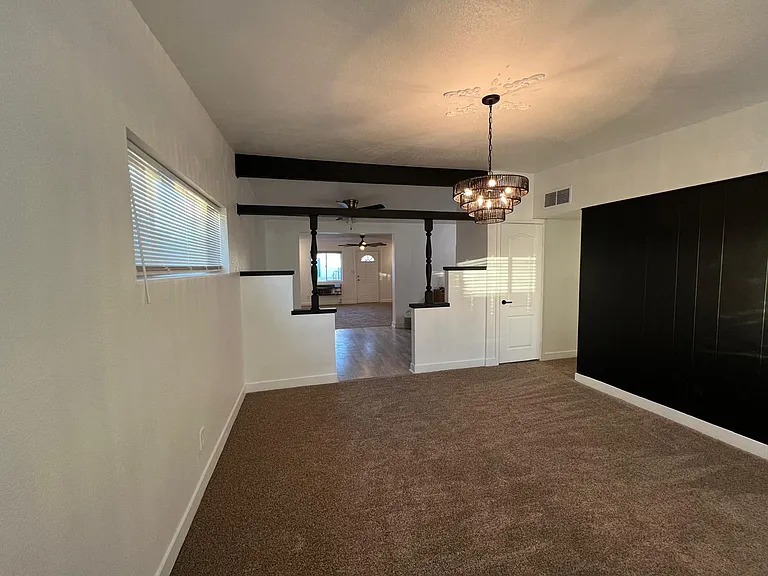 324 Stanford St — Photo 4