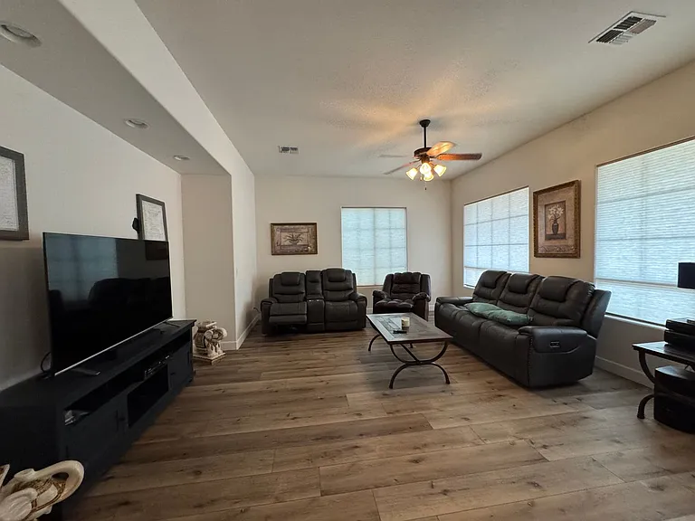 3111 Esmerelda Dr — Photo 12