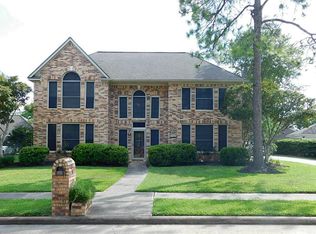 1710 Falcon Ridge Blvd, Friendswood, TX 77546