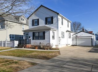 81 Irving Ave, Floral Park, NY 11001