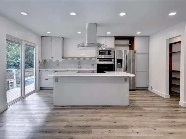 309 High Point Rd, Williamsburg, VA 23185