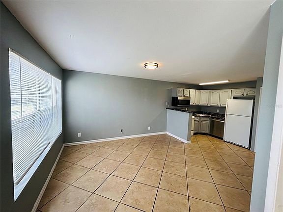 4th image of 4724 Walden Cir APT 1526
