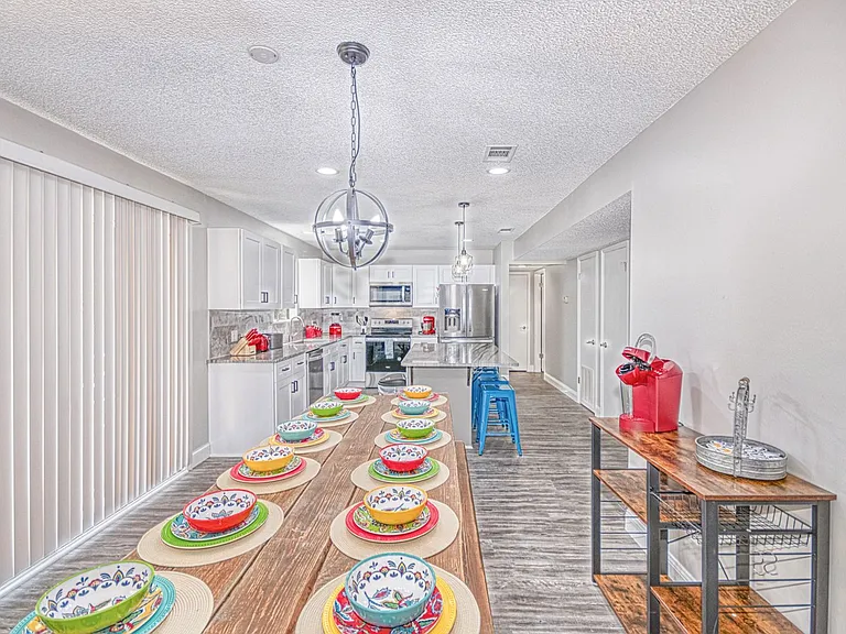430 Grail Ct — Photo 7