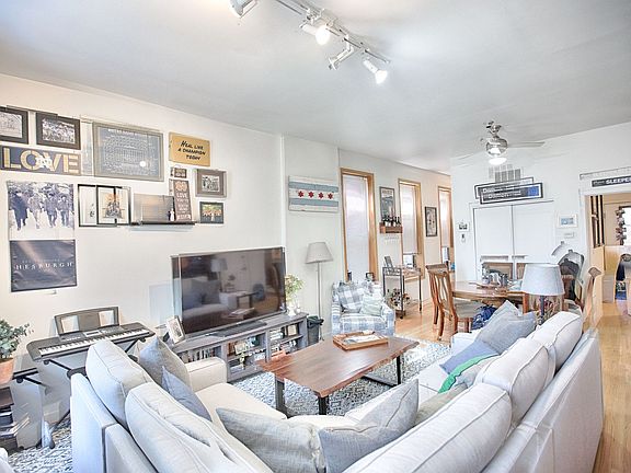 3rd image of 1260 N Bosworth Ave #3F