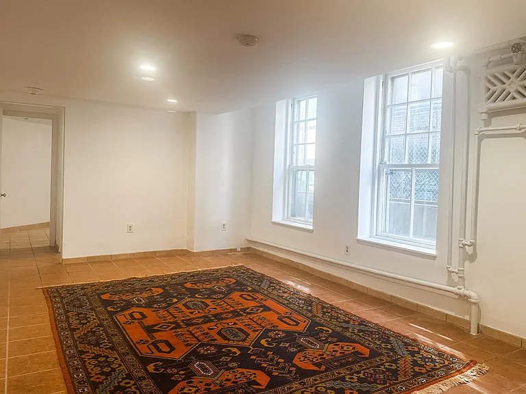 371 Harvard St #1G — Photo 4