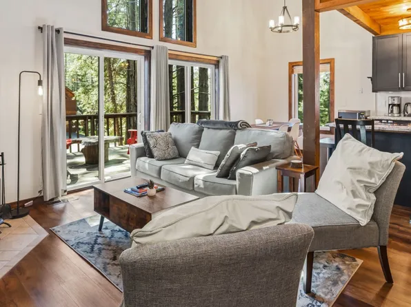 11994 Bennett Flat Rd, Truckee, CA 96161