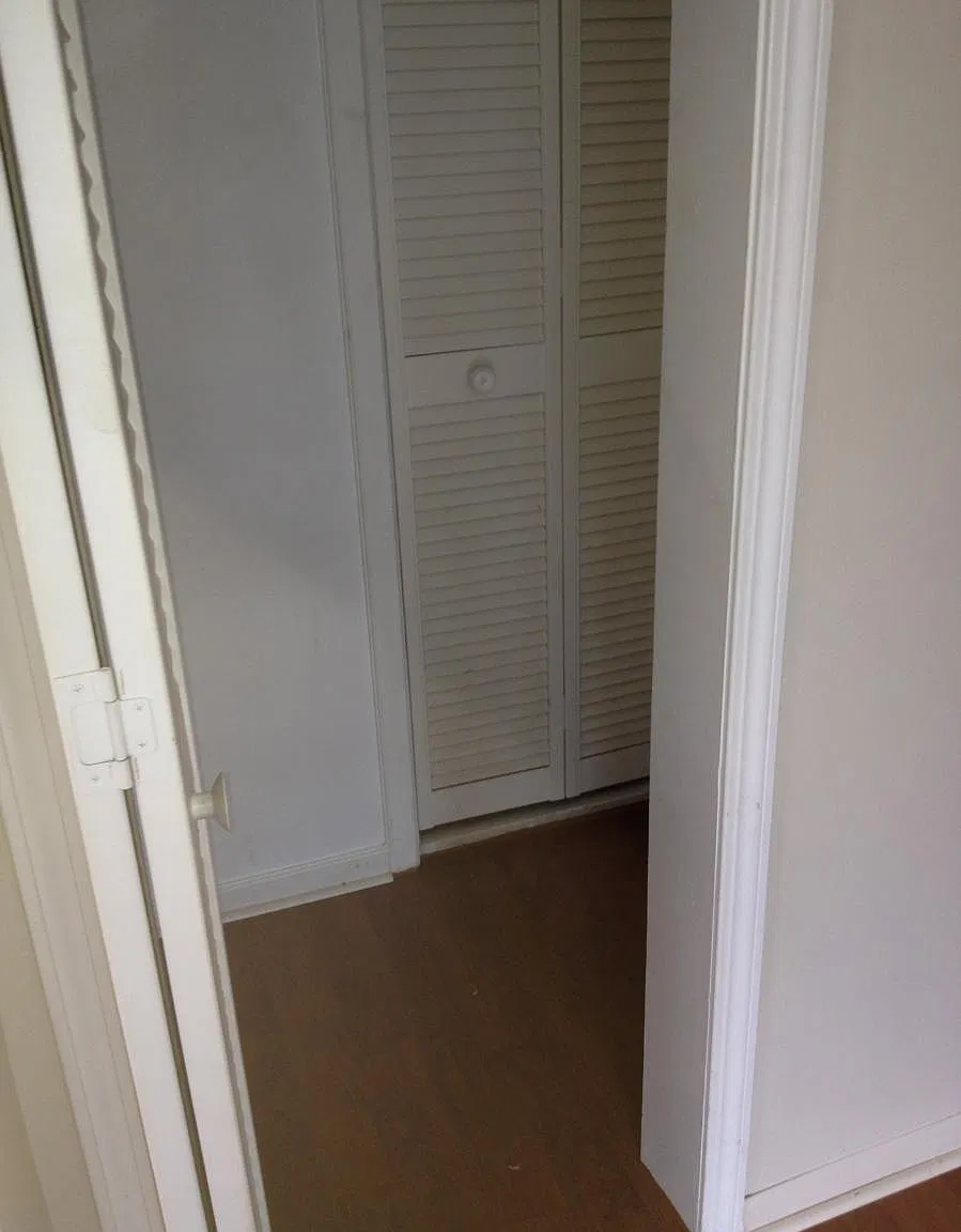 3 bed, 984 sqft, $1,400 — Photo 4