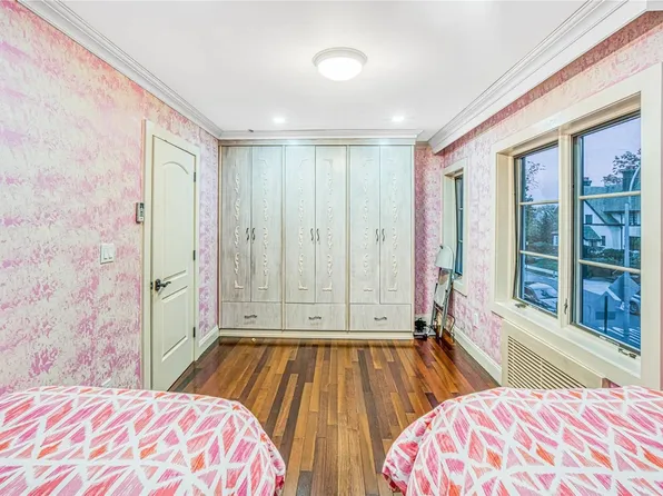 119-12 83rd Avenue image 13 of 26