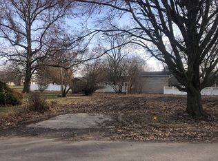 316 S Maple St, Arthur, IL 61911