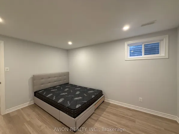 37 Stargell Cres, Markham, ON L3P 4J7