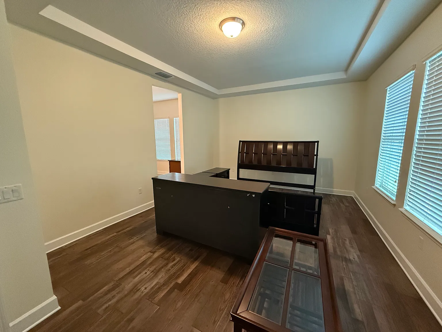 4 bed, 3306 sqft, $4,000 — Photo 4