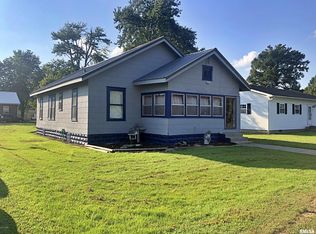 6694 Reevesville Rd, Grantsburg, IL 62943