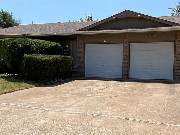 3rd image of 716 NW 17th St