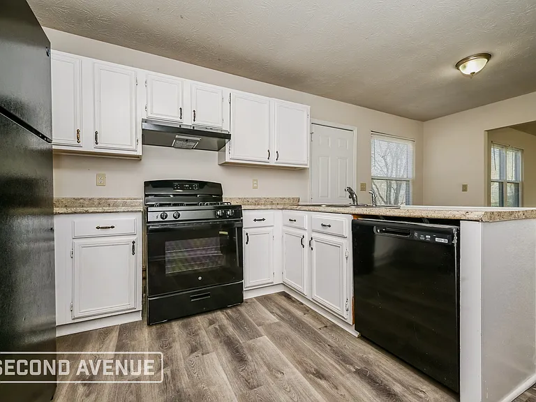 461 Camp Hill Ln — Photo 9
